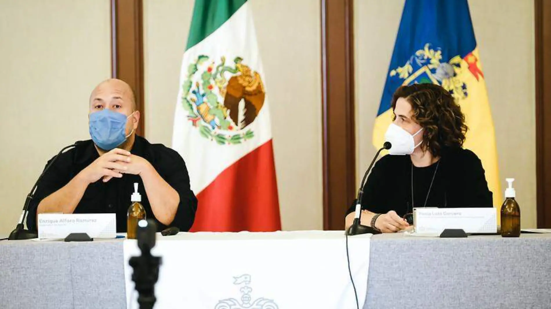 Paola Lazo y Enrique Alfaro